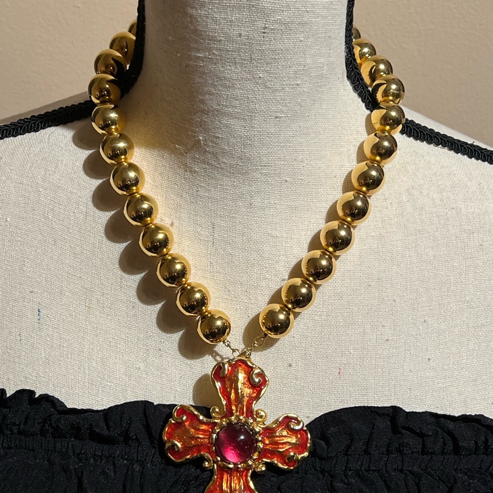 Christian Lacroix Vintage Brooch Pendant w Cabochon Center necklaces included - Picture 5 of 8
